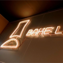Κατασκευή επιγραφής με φωτεινά γράμματα NEON FLEX , Θεσσαλονίκη BAKE LAB | ΓΡΑΜΜΑΤΑ ΝΕΟΝ FLEX