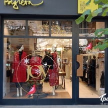Χρωματιστές και μεταλλικές αυτοκόλλητες μεμβράνες βινυλίου. PAGIETA | ΦΙΛΟΤΕΧΝΗΣΗ ΒΙΤΡΙΝΑΣ