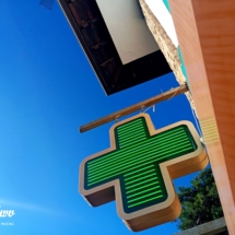 ΣΤΑΥΡΟΣ ΦΑΡΜΑΚΕΙΟΥ ΜΕ FLEX NEON ΣΤΑΥΡΟΣ ΦΑΡΜΑΚΕΙΟΥ | Φωτεινός σταυρός πρόσοψης